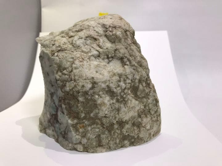 糸魚川翡翠　青翡翠　1060g