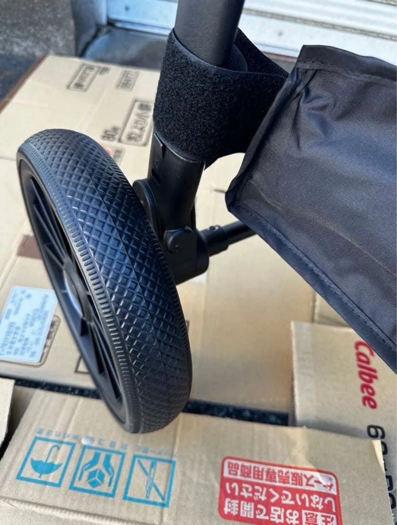 ペットカート 犬カート 折りたたみ 犬用カート 分離型 ４輪 耐荷重25kg 黒