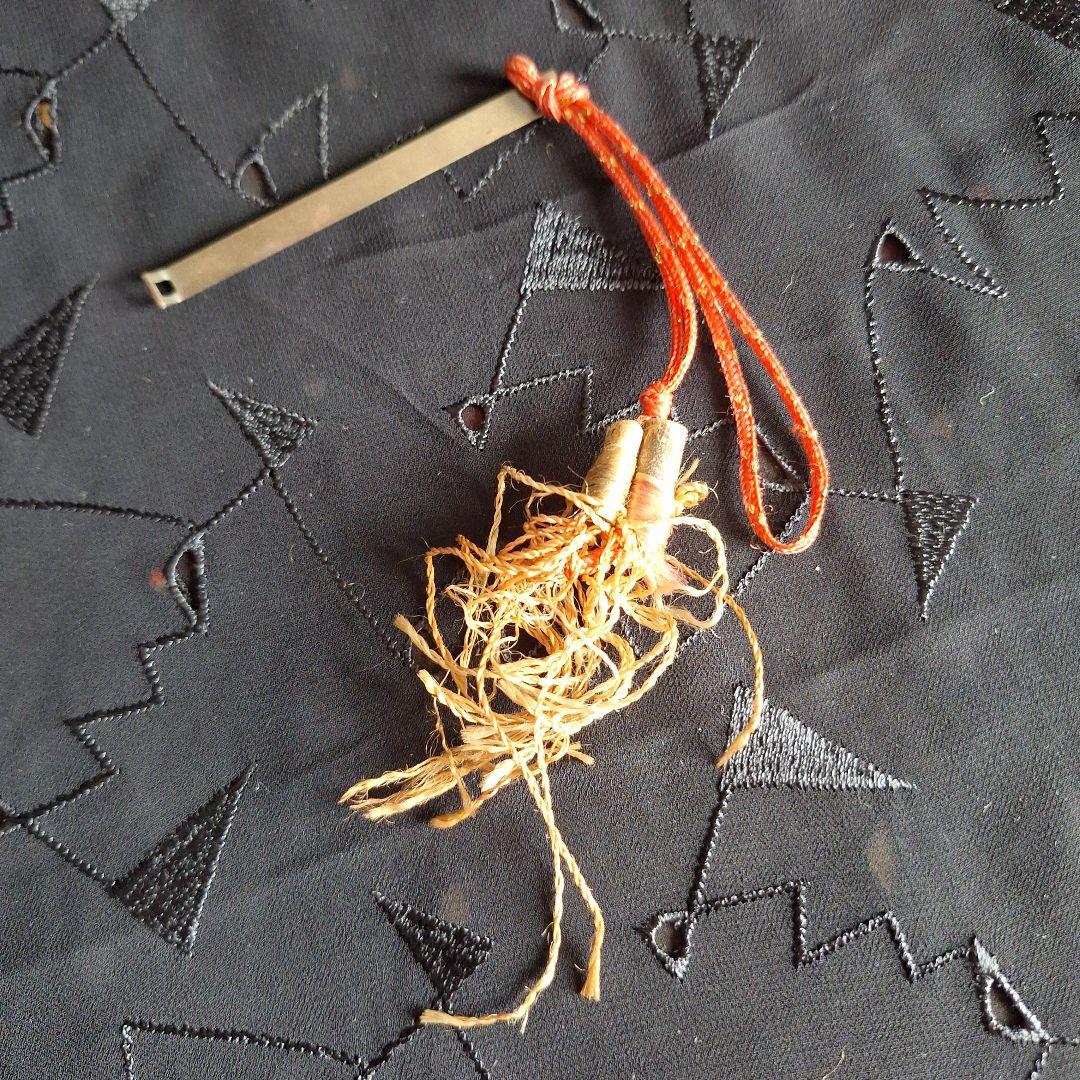 韓国　李朝家具　アンティーク　八角形ボックス 木製に金属の装飾　関貫つき