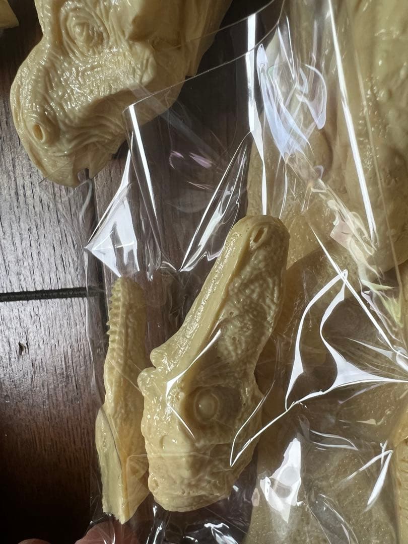 海洋堂　ヴェロキラプトル　レジンキット　恐竜　動物　フィギュア