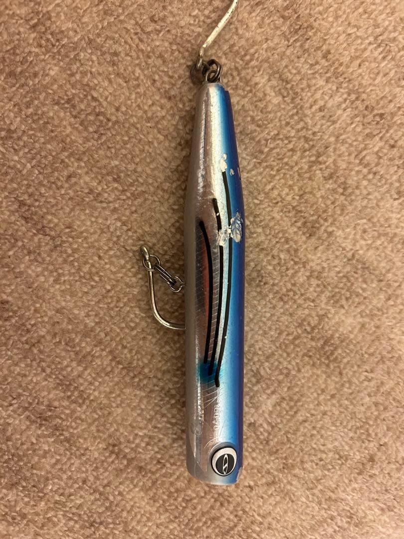 D−CLAW ディークロウ　ビーコン180 トビウオ