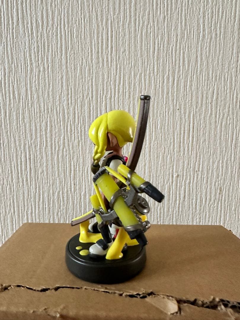 スプラトゥーンamiiboライムグリーンガール　タコガール　イエローガール