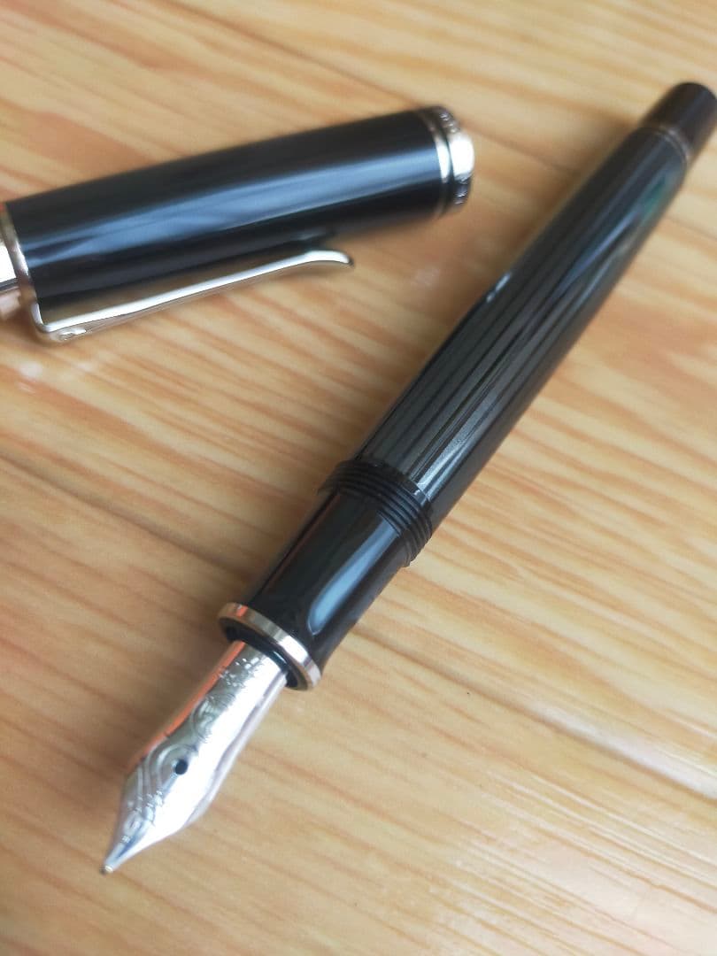 ペリカン万年筆　スーベレーン　M405 EFニブ