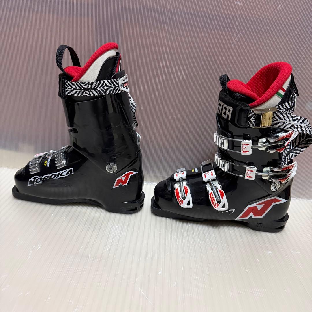 送料無料　ノルディカ　ドーベルマン　WORLDCUP 130 24-24.5cm