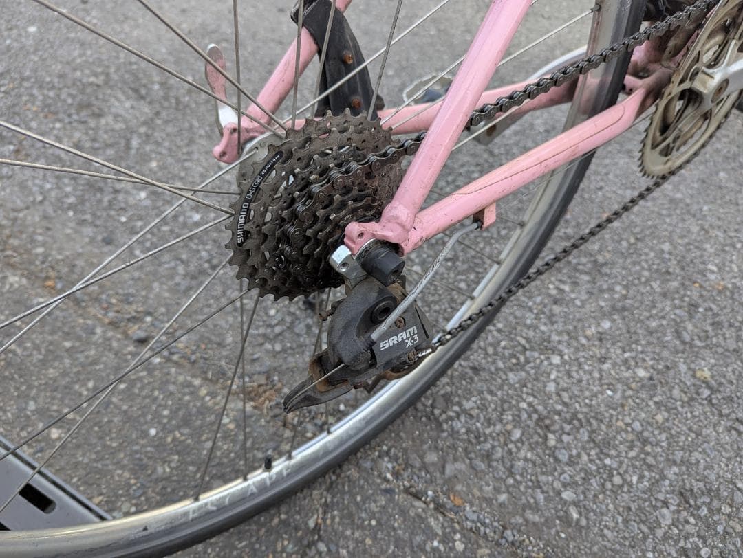 【値引き有】GIANT ジャイアント escape ピンク 3×8速 700C