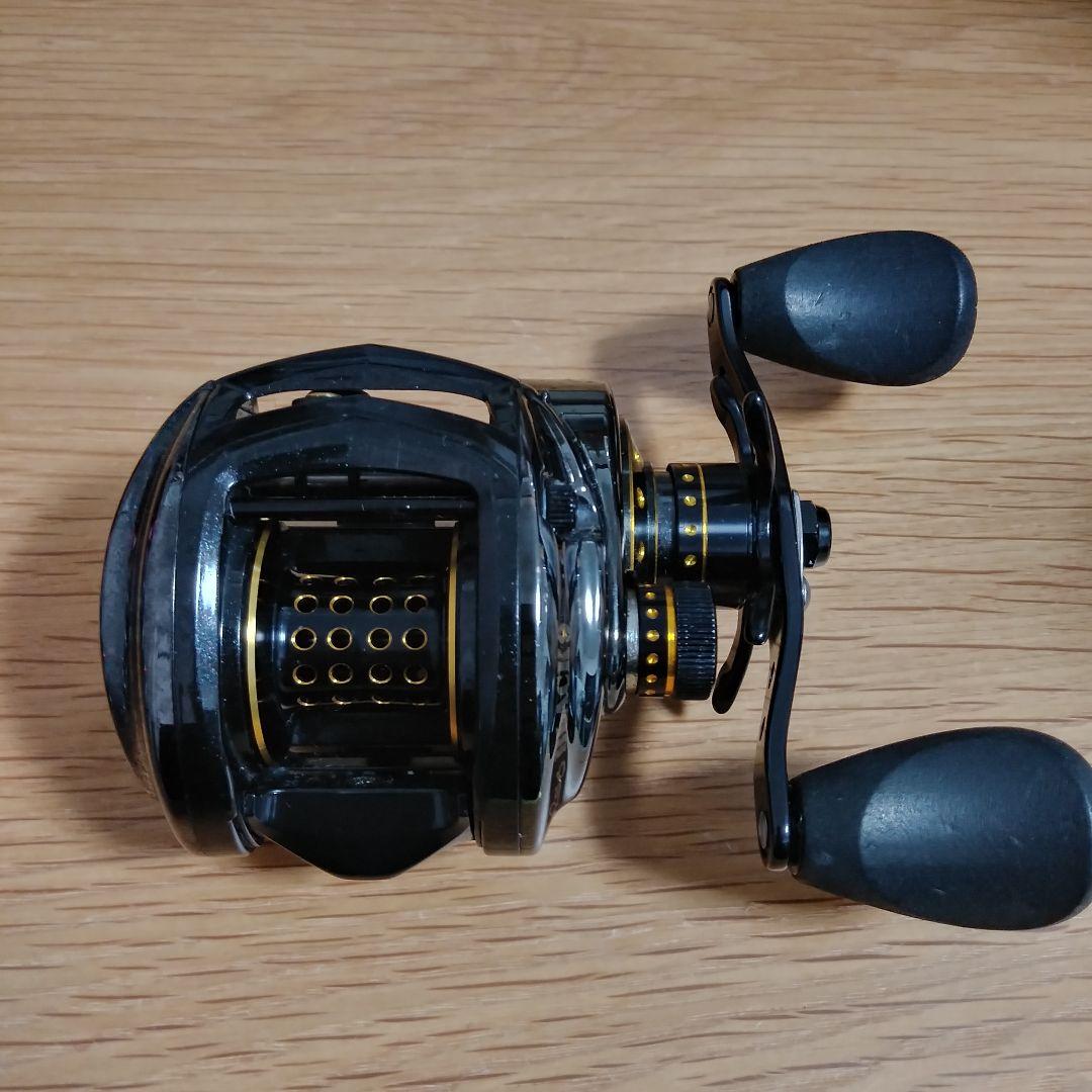 アブ レボブラック9 REVO BLACK 9 ベイトリール