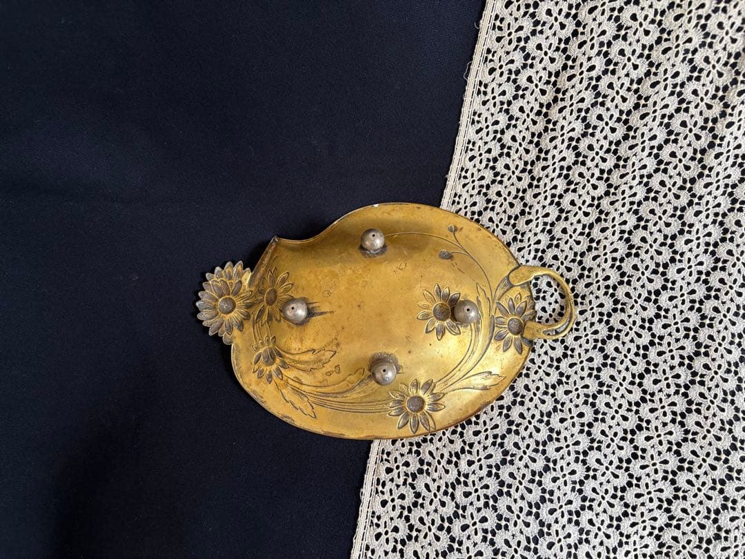 マーガレット プレート ブロンズ 真鍮 フランス アンティーク