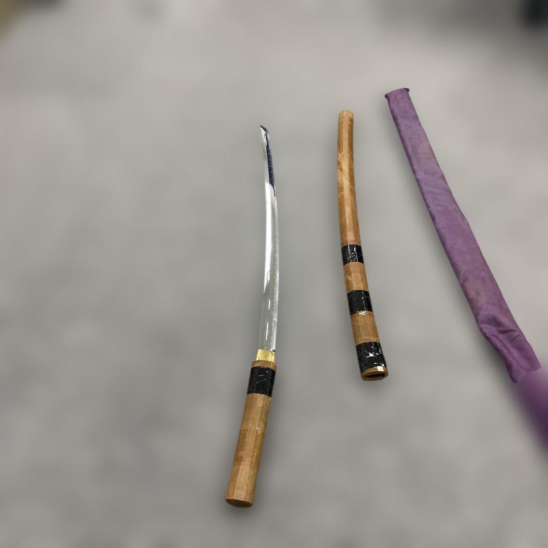 未開刃，模造刀、白鞘 刀 剣 長尺模造刀 木製ハンドルの湾刀 約100cm 紫鞘