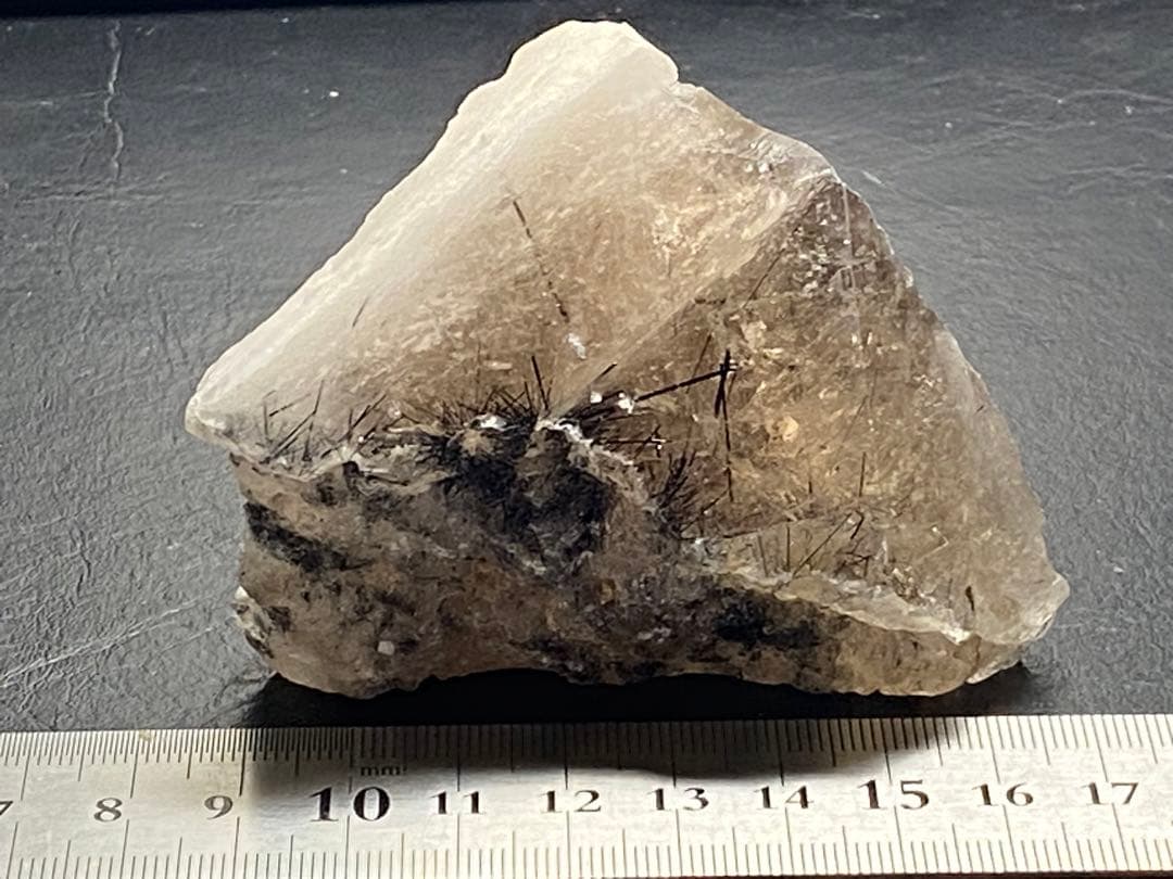 ザギ水晶　ザギマウンテンクォーツ　226g