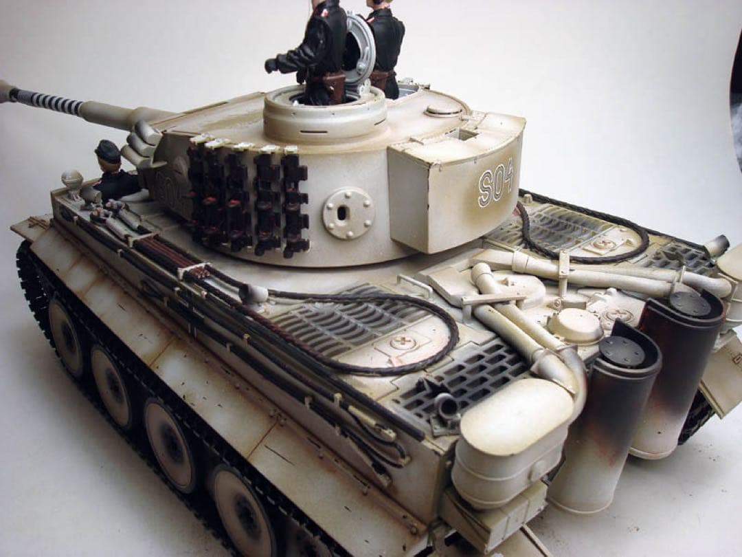 TORRO1/16タイガーS04戦車　ミハエルヴィトマン【おまけ付】