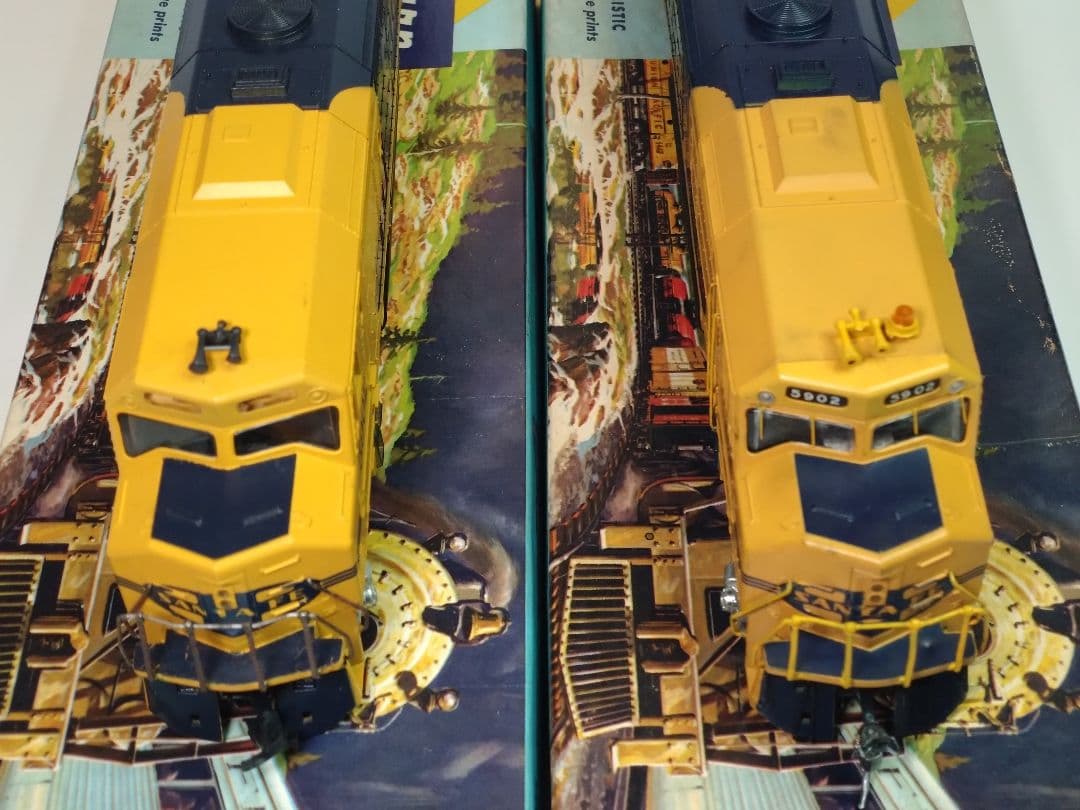 アメリカディーゼル機関車　ＡＴＳＦ Ｆ４５　(２台セット)