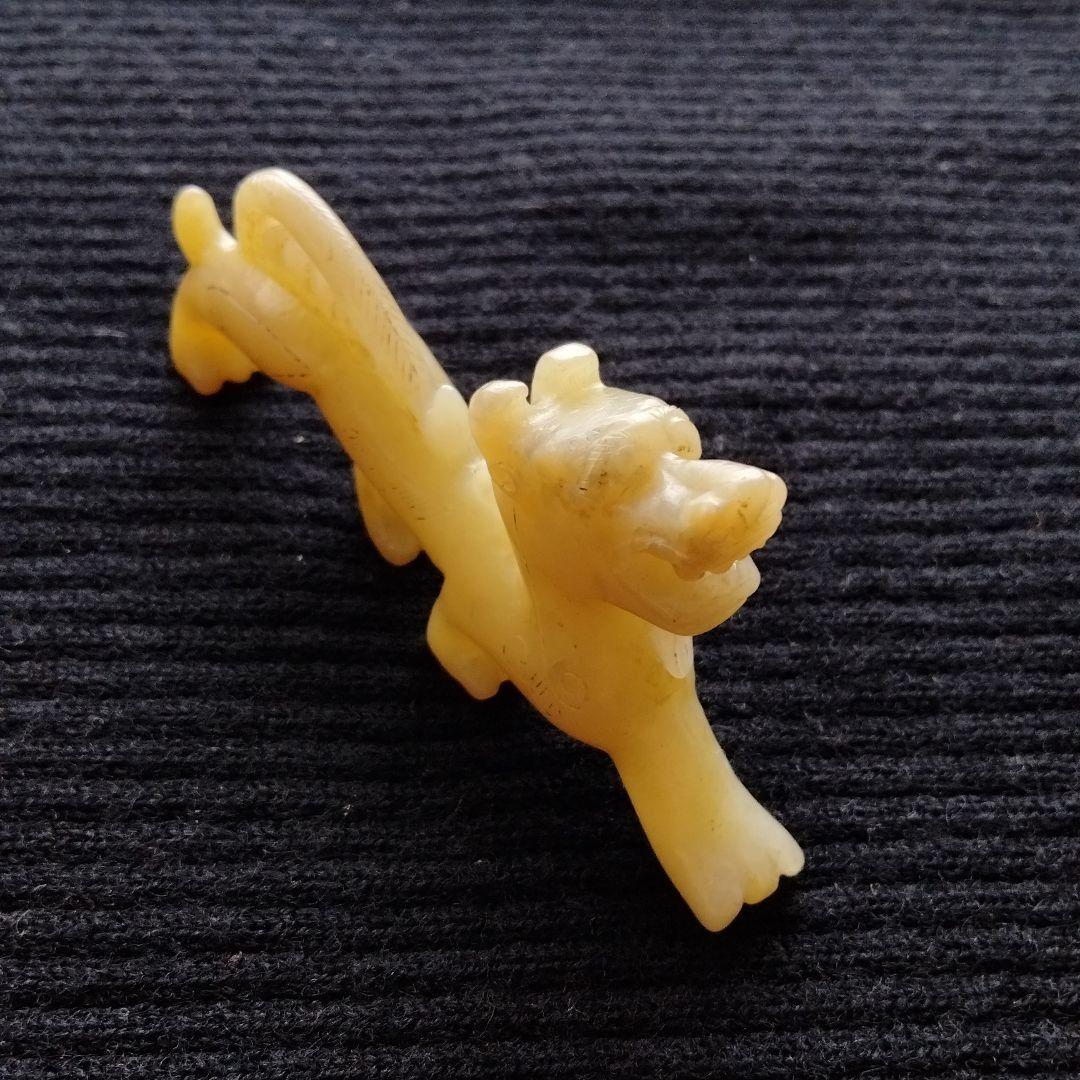 中国骨董　旧蔵書道珍品清の時代龍彫刻古玉筆置き希少貴重古くから愛用され玉製筆置き