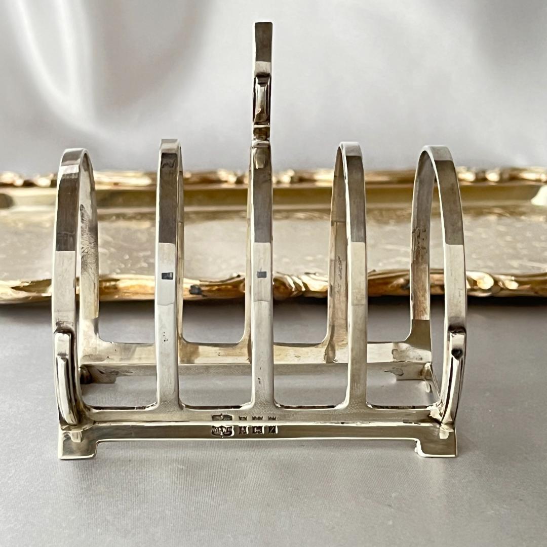 【MAPPIN & WEBB】 アール・デコのトーストラック【純銀】マッピン