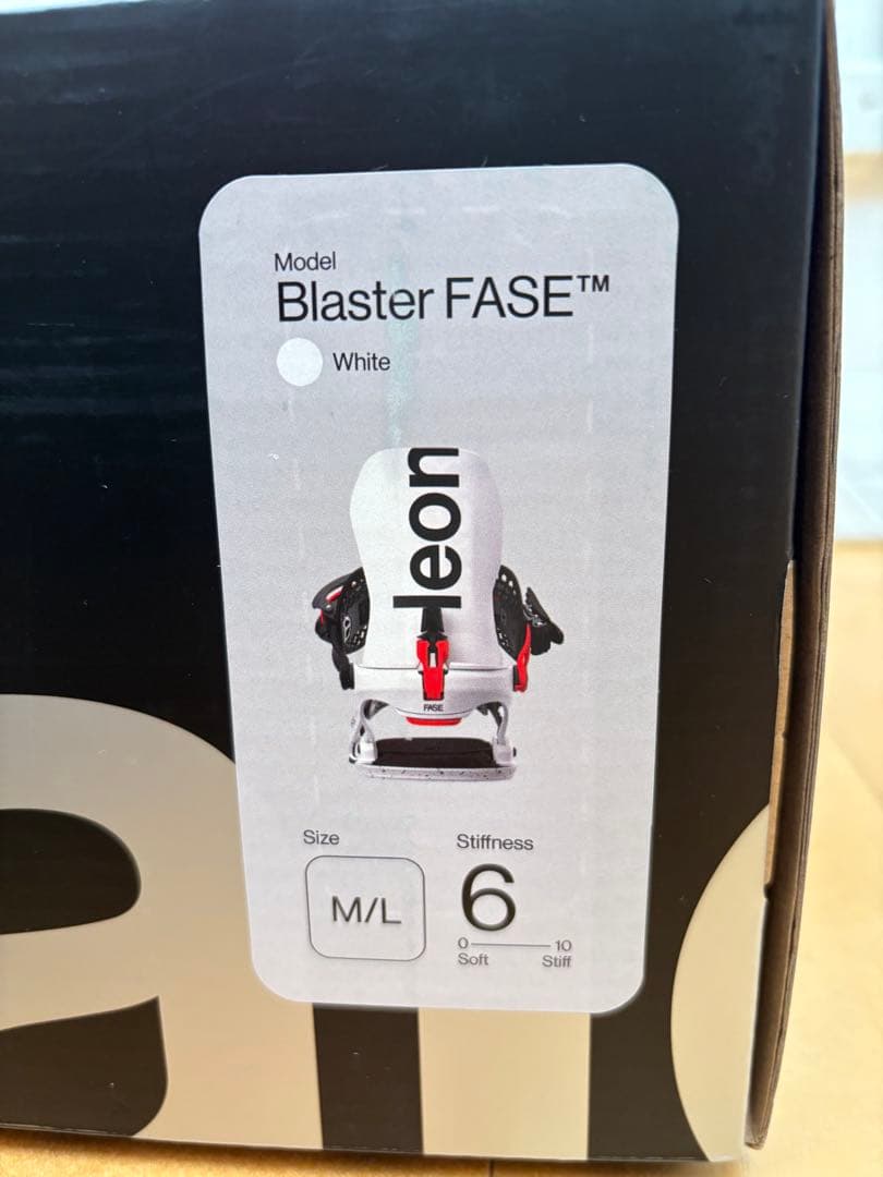 バタレオンBataleon Blaster Fase ホワイトM/L