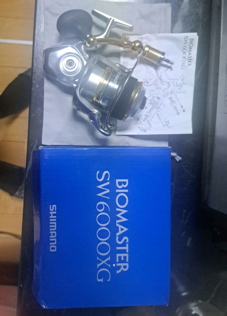 シルバー BIOMASTER スピニングリール　sw6000xg　shimano