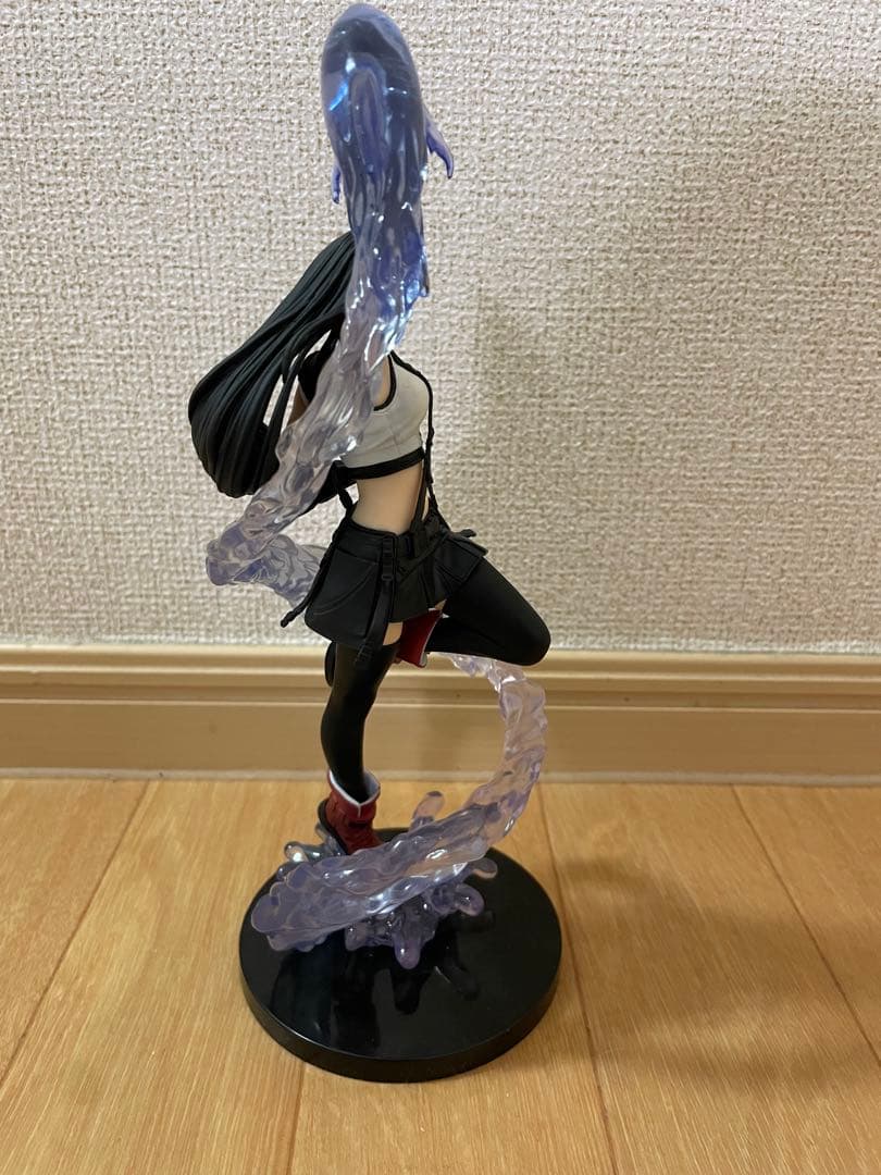 ファイナルファンタジー7 フィギュア２体セット ティファ・エアリス