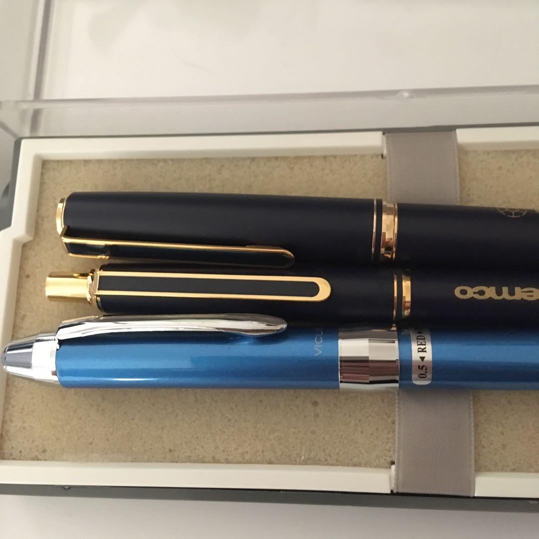 パイロットボールペン　ぺんてるビクーニャ