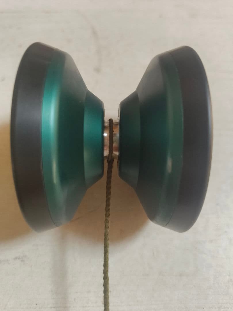 mowl★新型 サーベイランス★グリーン✕ブラック★バイメタル ジェラルミン