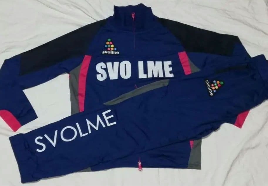 【匿名配送】【入手困難】スボルメ　XS　青　svolme　プラクティス　ジャージ