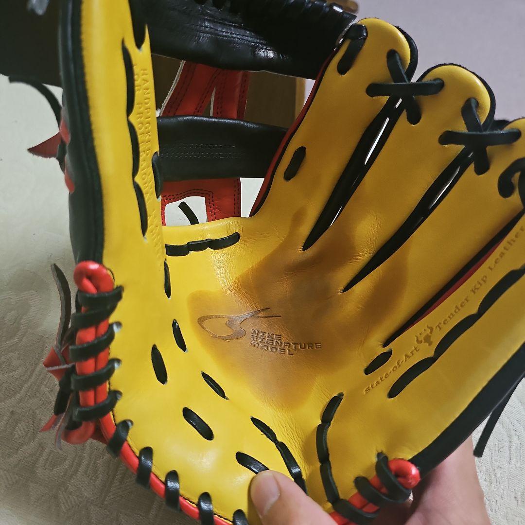 Nike 硬式グローブ 赤黒黄