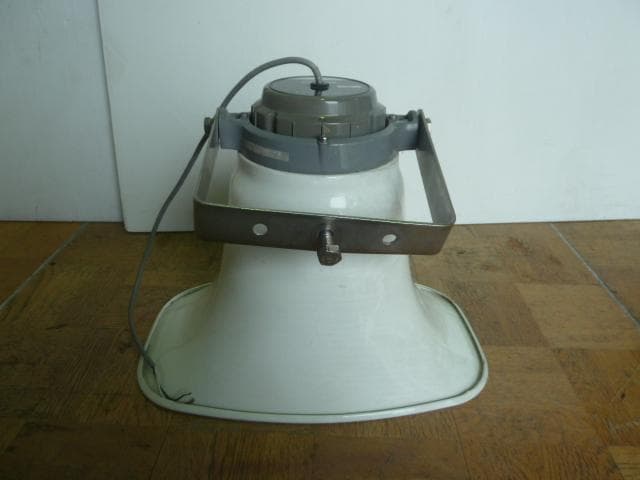 【中古】TOA 車載用 ホーンスピーカー SC-730A 30W 車載用 拡声器