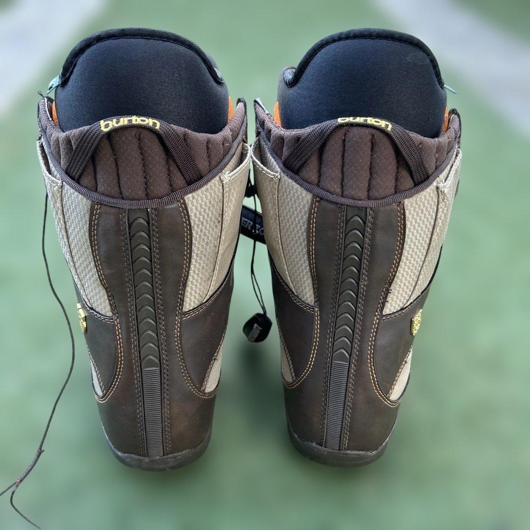 Burton Emerald 女性用スノーボードブーツ 24.5