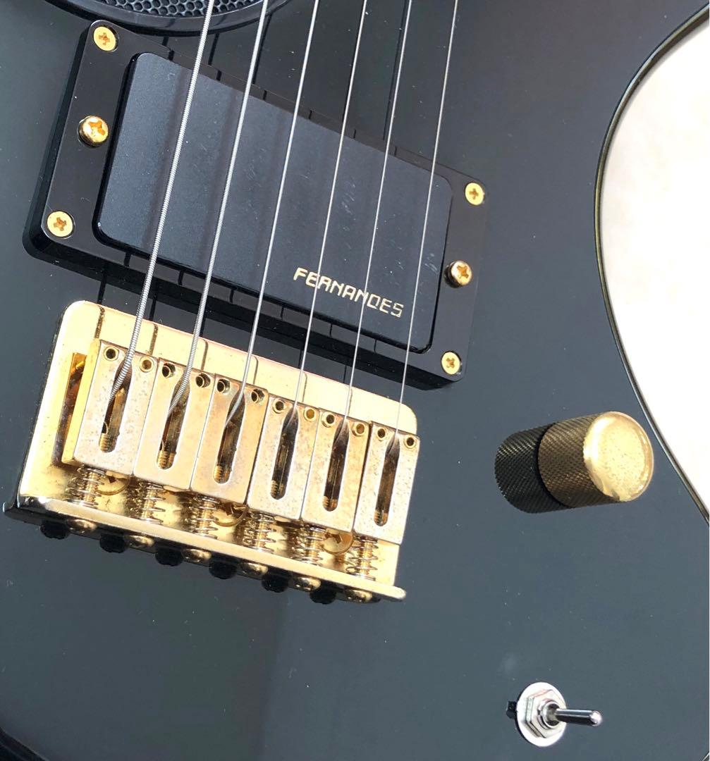 【超美品】ZO-3C ブラック アンプ内蔵ミニギター 専用ケース付き！！