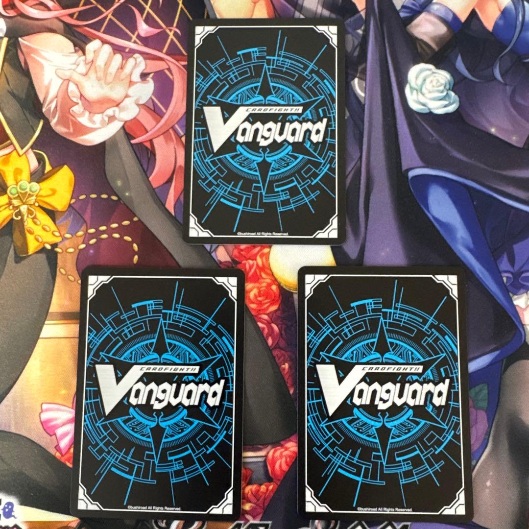 ヴァンガード　赫月光　RR2枚、SR1枚