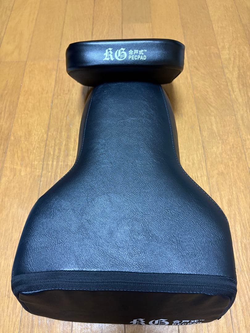 合戸式　大胸筋肥大ペックパッド