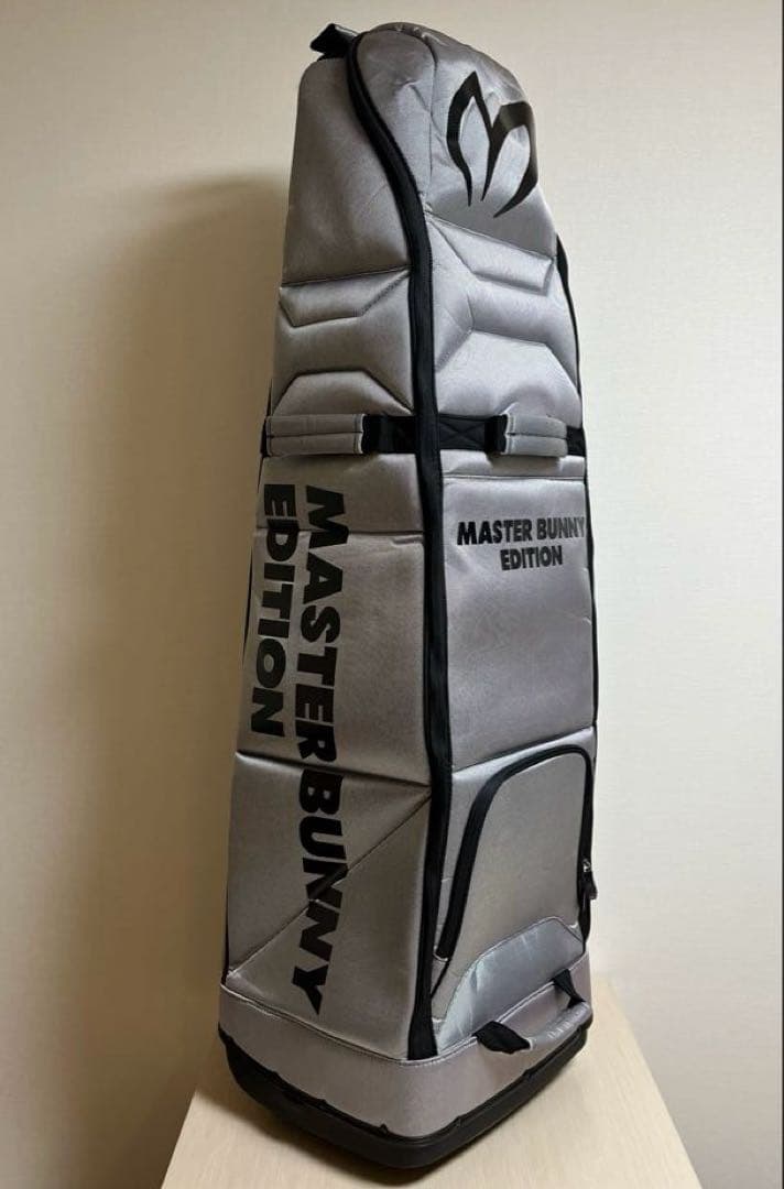 ★バタピー★マスターバニーエティション トラベルカバー キャスター付き