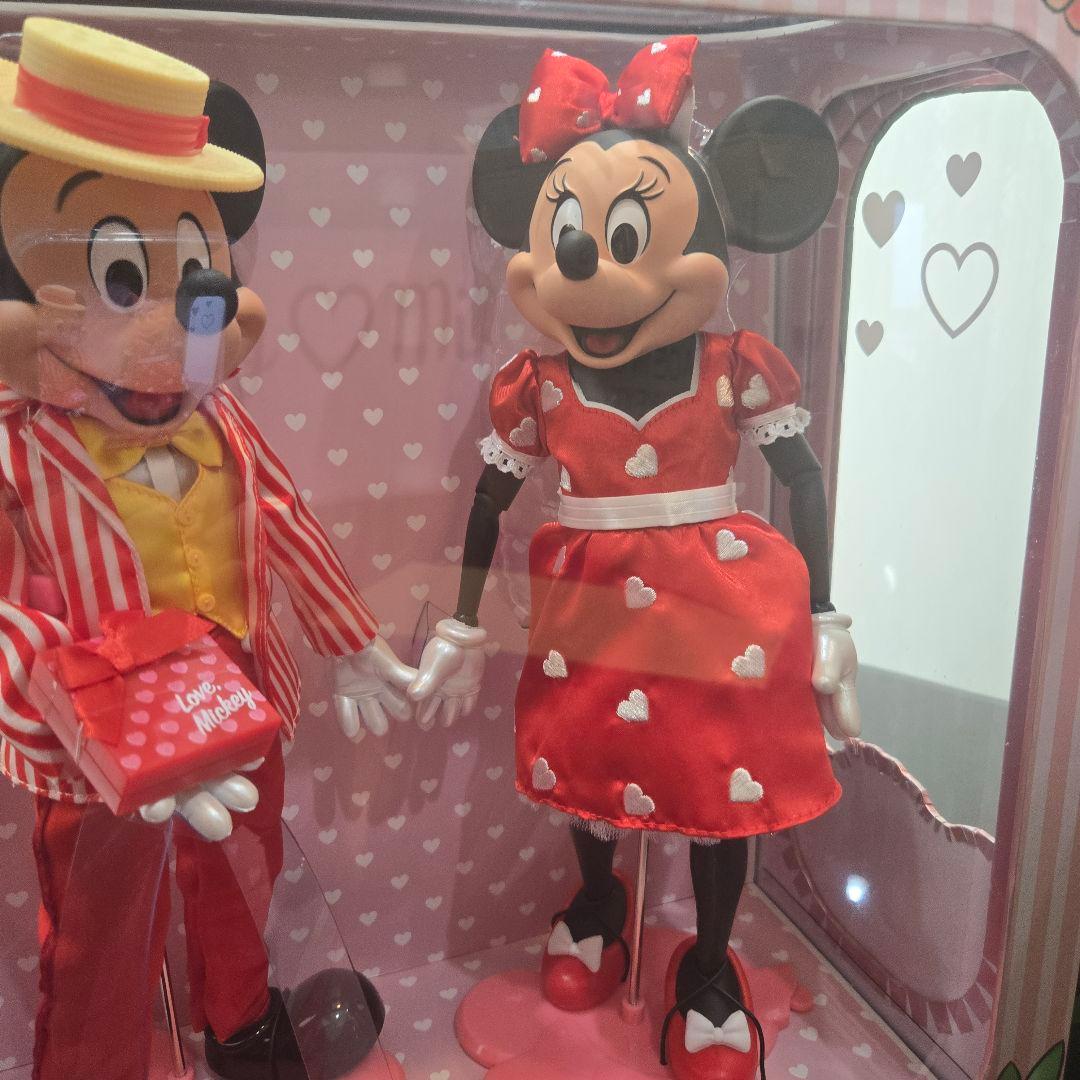 3610体限定日本未発売　ディズニー　バレンタイン　ドール　ミッキー　ミニー
