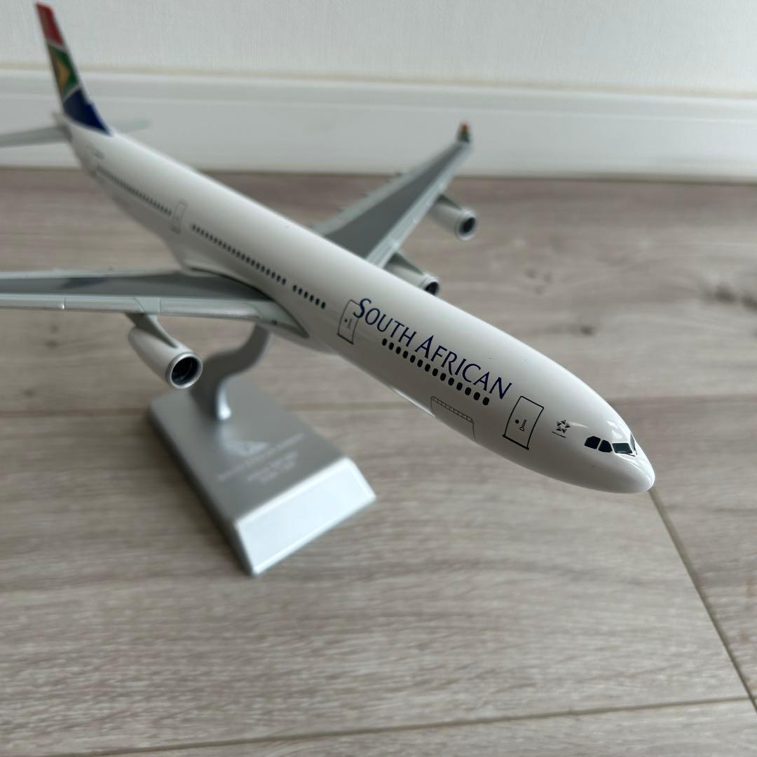 ③South African 南アフリカ航空 エアバスA340-300模型