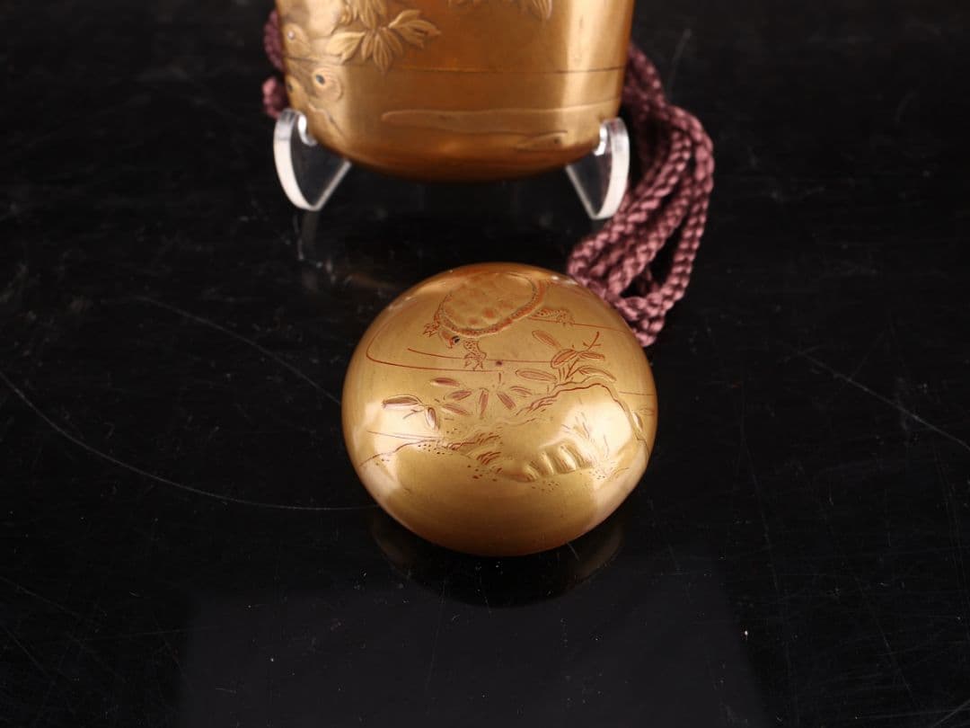 A332 【江戸時代】 蒔絵印籠 牡丹鳳凰紋 内梨地 根付／時代のダメージあり！