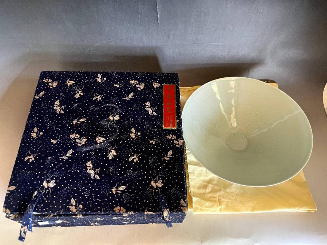 鉢■②中国名瓦 青磁平鉢 景徳鎮 人物絵 平茶碗 古玩 唐物時代物 骨董品■