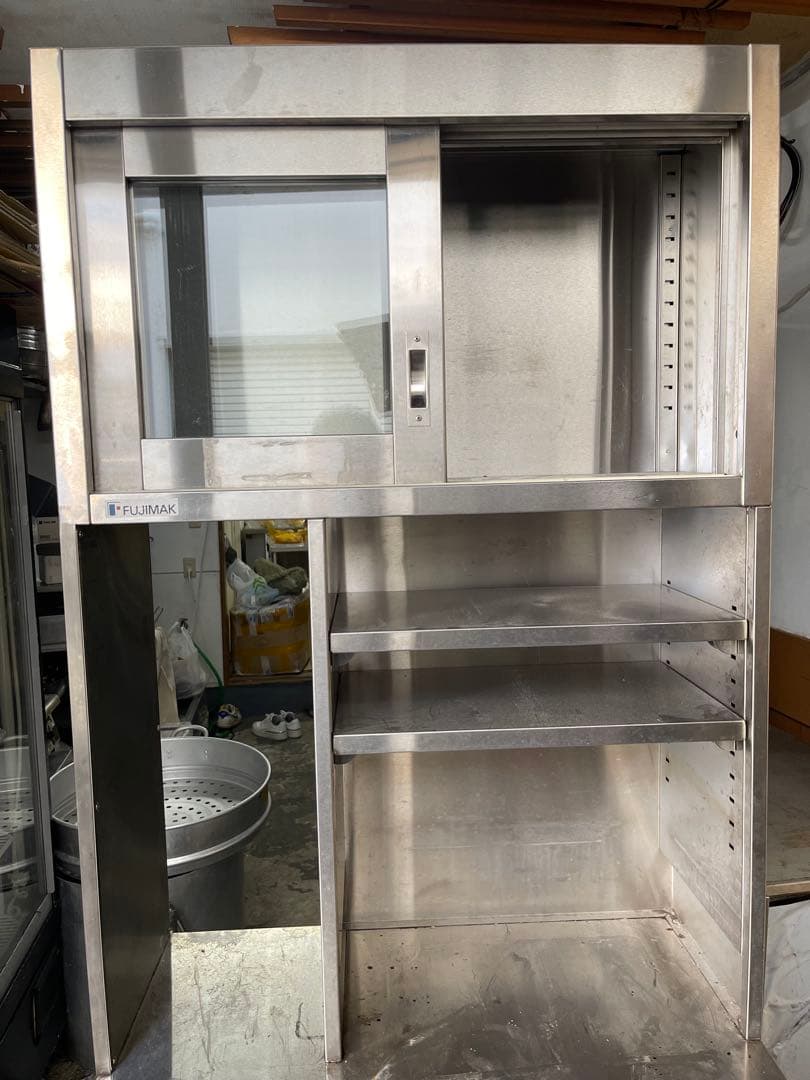 ステンレス製ディスプレイキャビネット