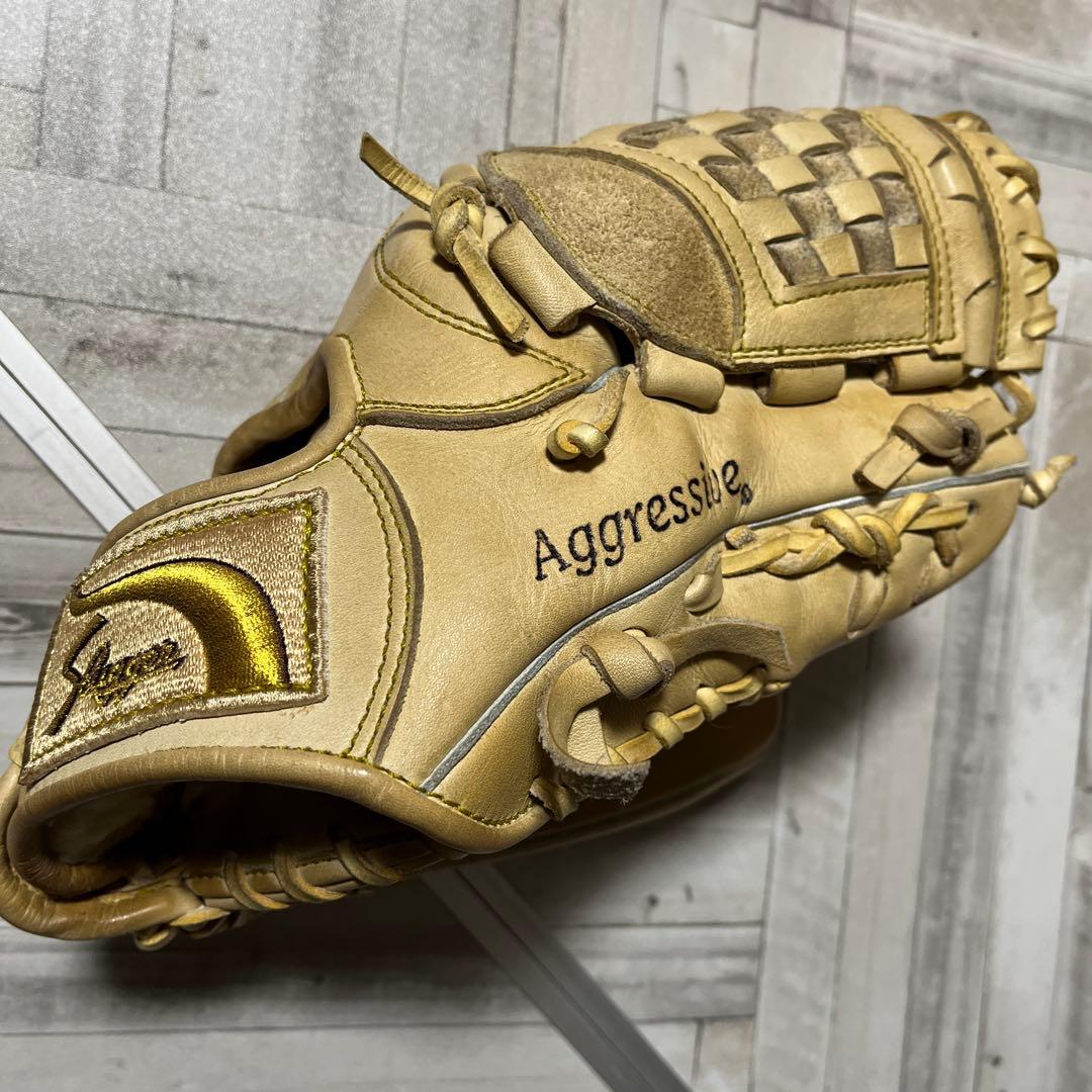 スラッガー　軟式　オーダー　グローブ　トレンチ　投手兼内野手用