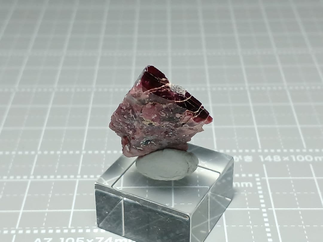 国産鉱物　パイロクスマンガン石　3cm　原石　Pyroxmangite　鉱物標本