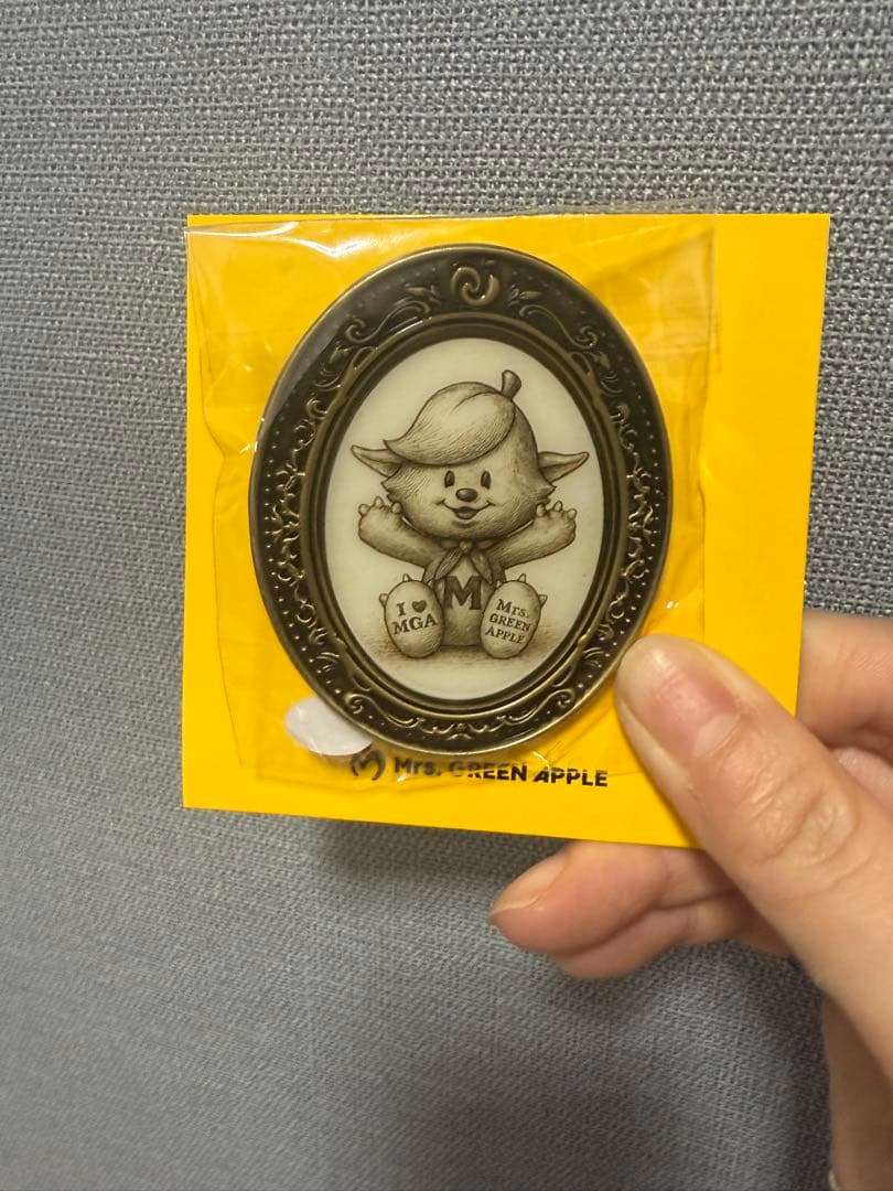 Mr. GREEN APPLE ピンバッジ キャラクター　非売品