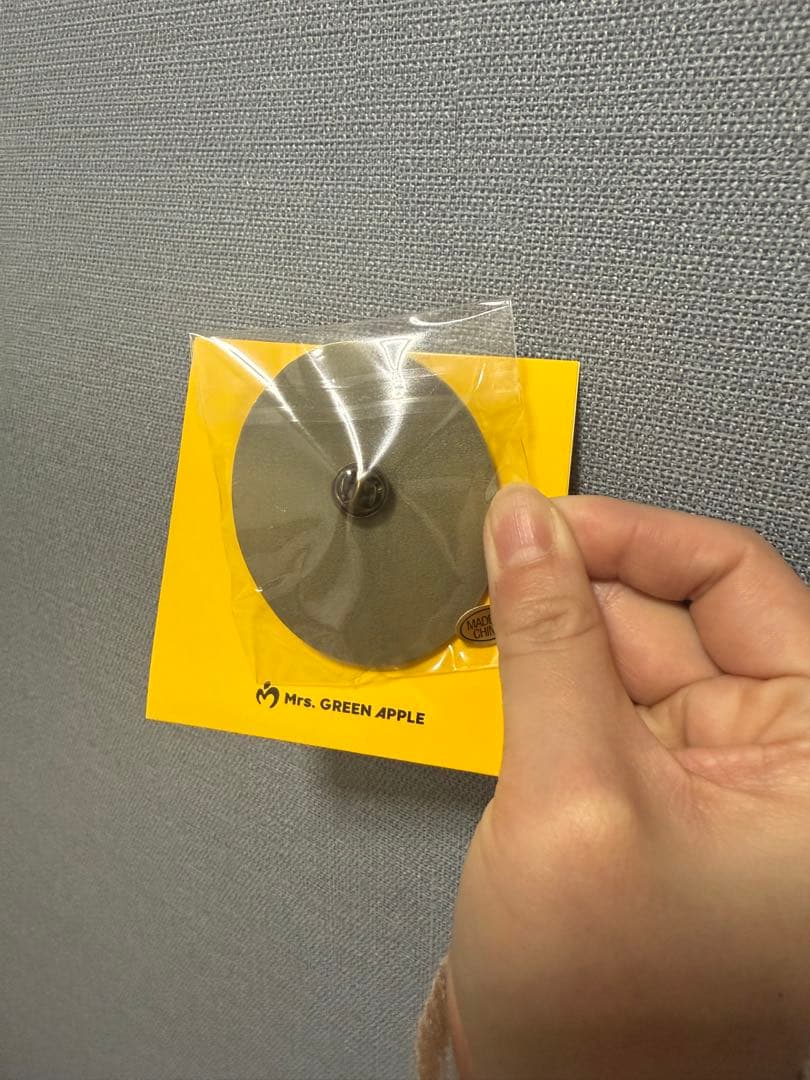 Mr. GREEN APPLE ピンバッジ キャラクター　非売品