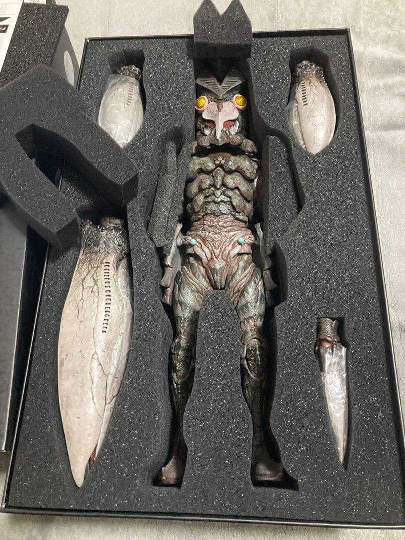 ウルトラマン　大山竜　バルタン星人　スリーゼロ