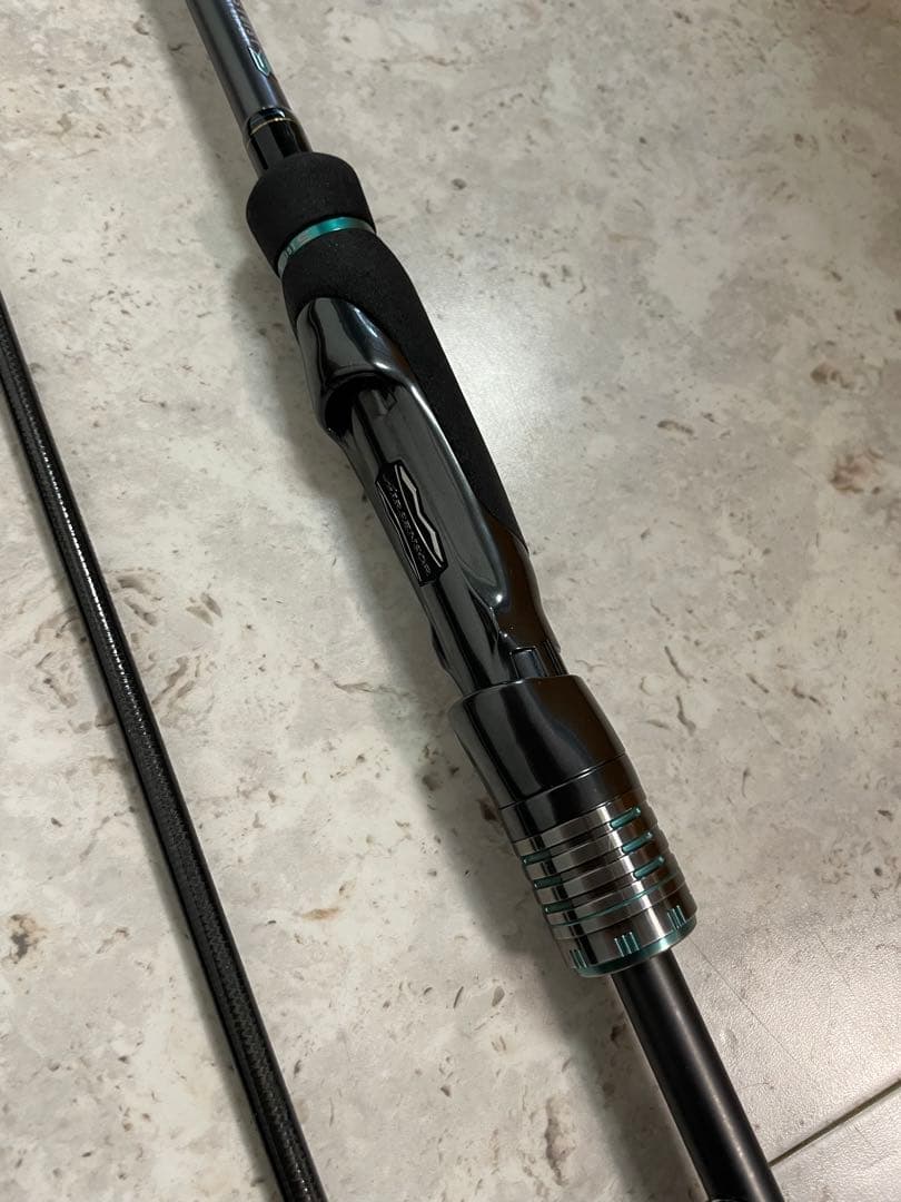 美品 ダイワ エメラルダス ストイスト ST 83M-SMT