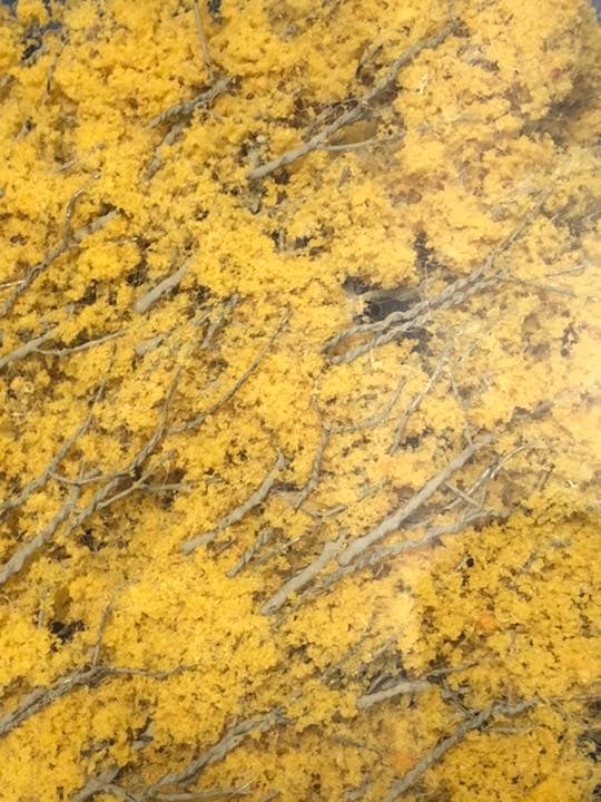 ジオラマ用完成樹木 ライト緑色 枯れ葉色 2個セット