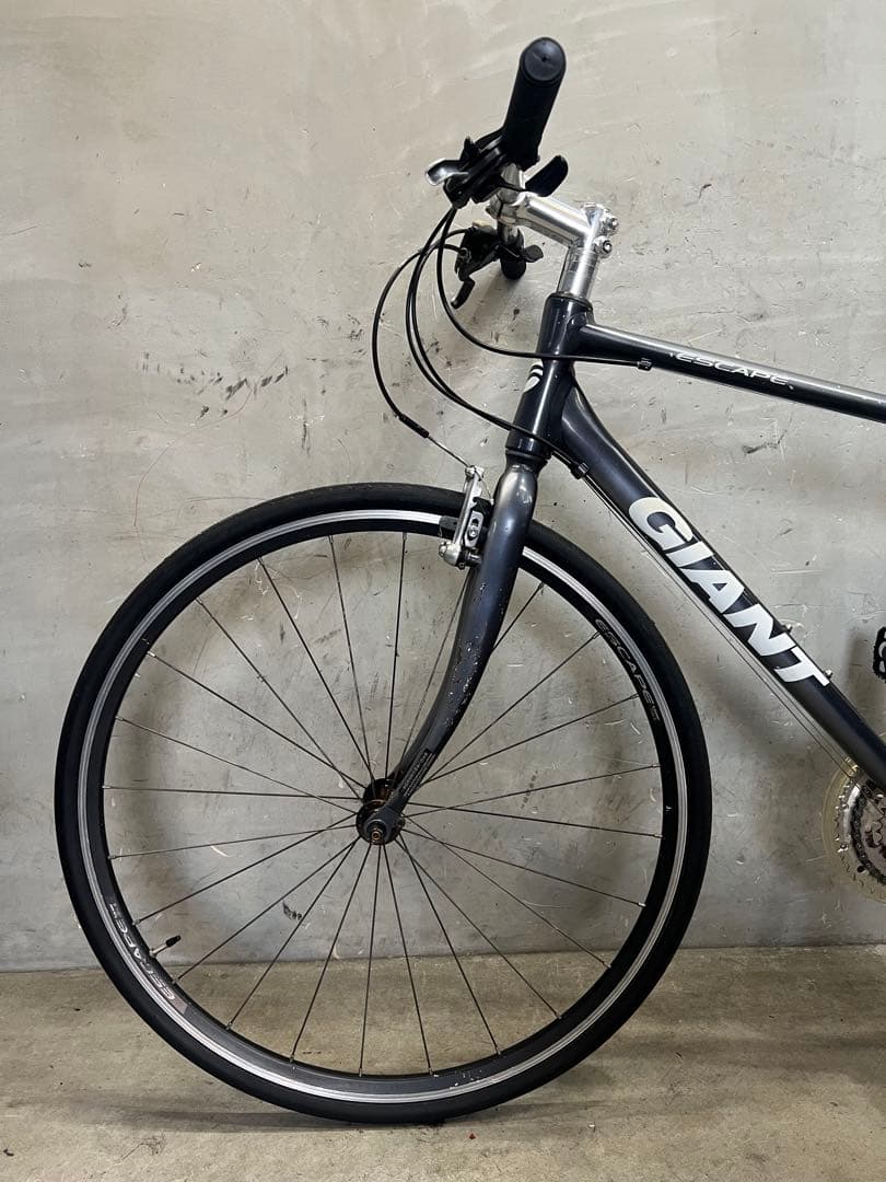 クロスバイク　GIANT ESCAPE R3 ジャイアントエスケープR3