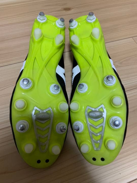 サッカースパイク ミズノ フットサルシューズ