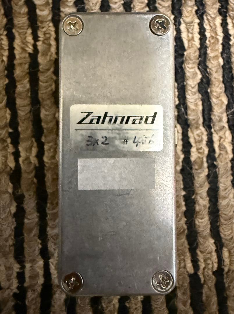 【Zahnrad】3×2 ギターエフェクター