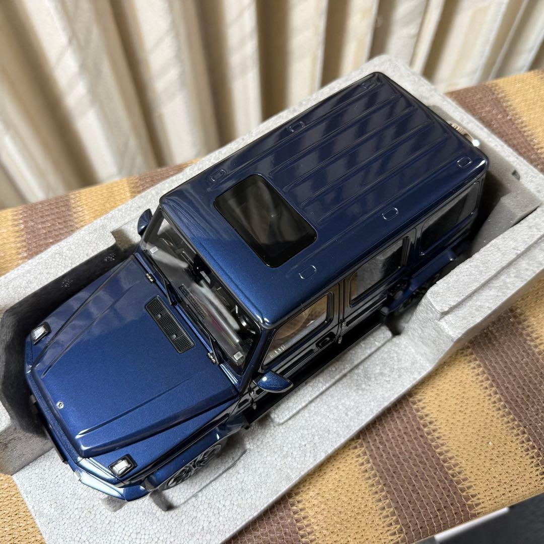 MercedesBenz G500 sodalite blue 1/18スケール