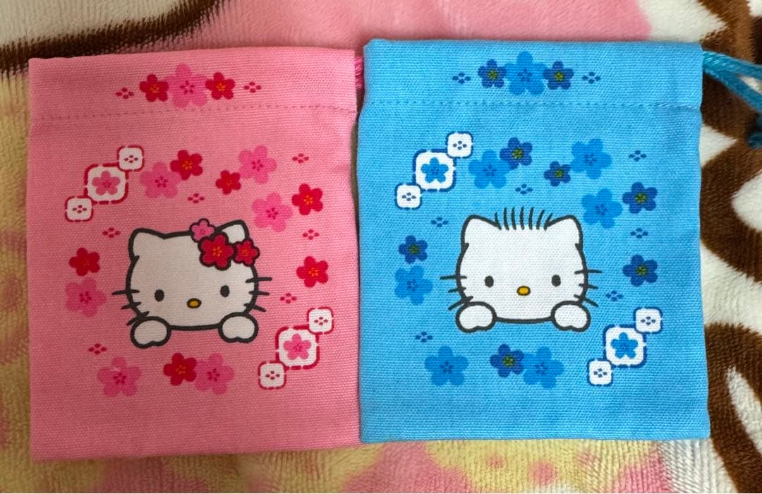 【人気】ハローキティ ディアダニエル ペアストラップ・ミニ巾着・小物入れ♡