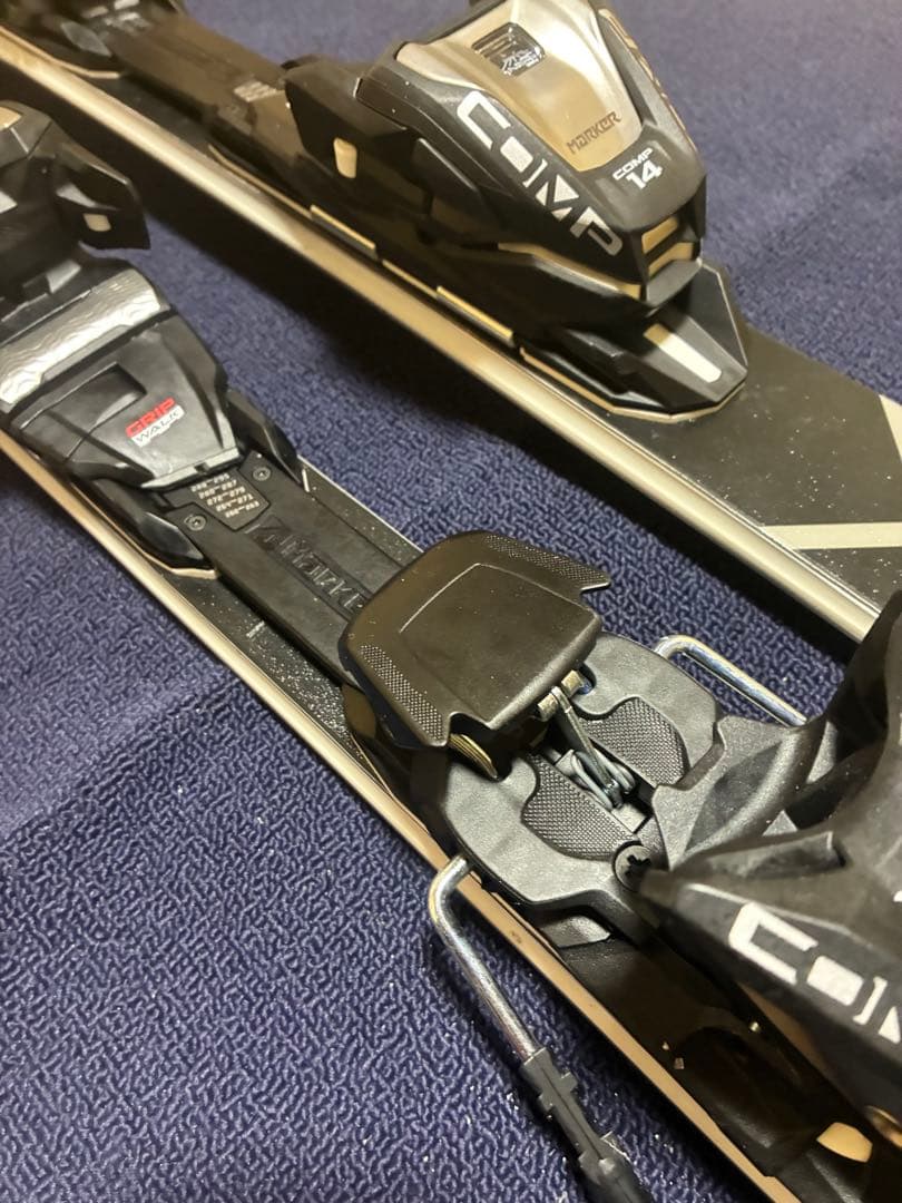 新品・未使用‼️BLOSSOM SKIS Ｎ°SL 165cm