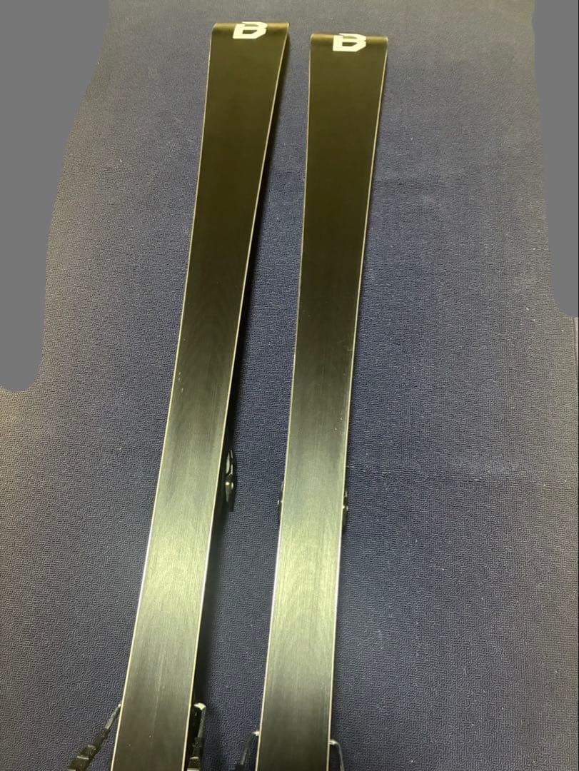 新品・未使用‼️BLOSSOM SKIS Ｎ°SL 165cm