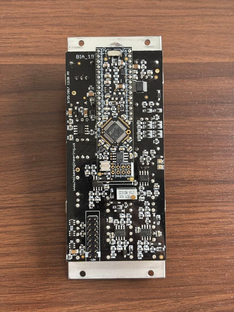 鍵盤楽器 Noise Engineering Basimilus Iteritas